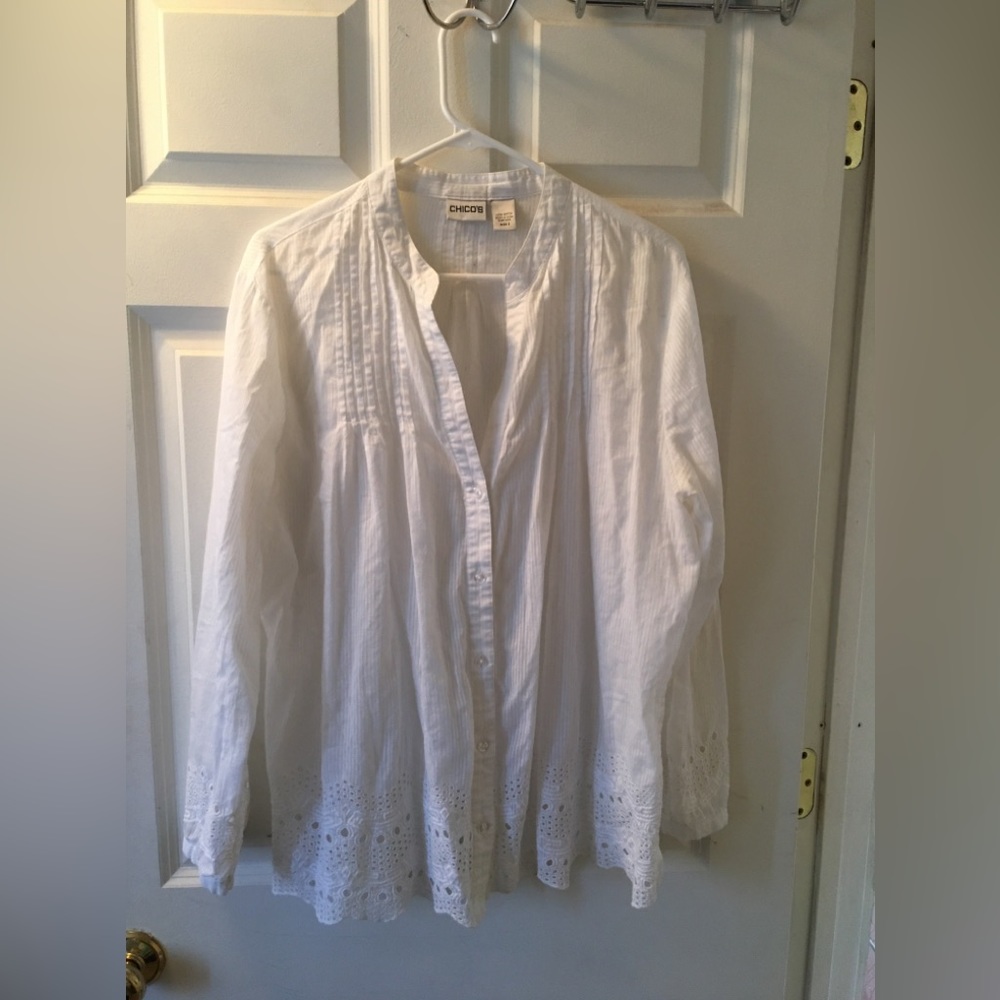 Chicos White soft shirt. Size 3. Like new.